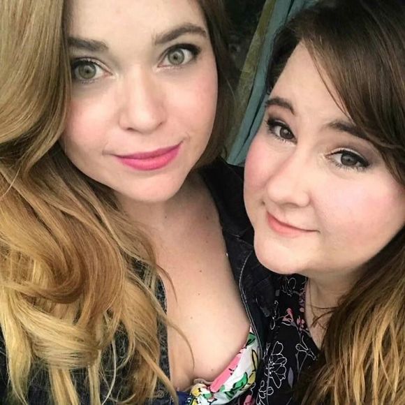 Meet your Posher, Maureen - Picture 1 of 1